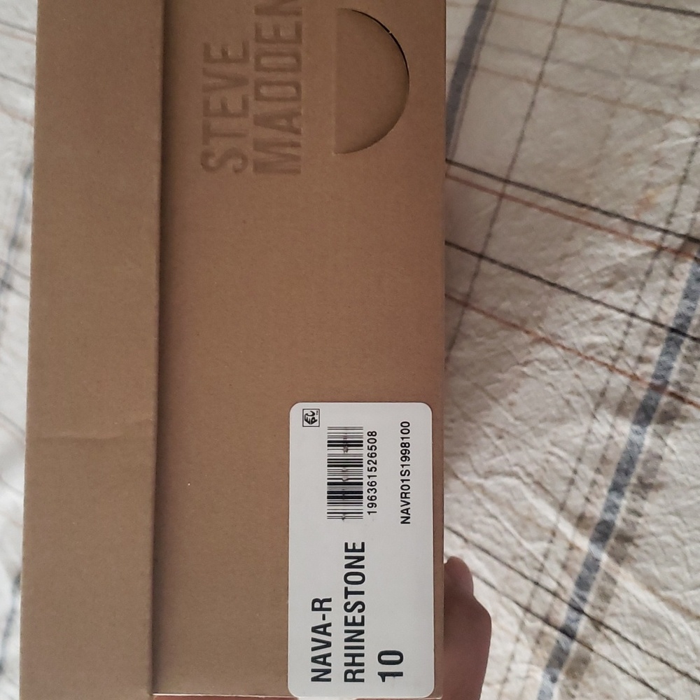 New Steve Madden Rhinestone sandles